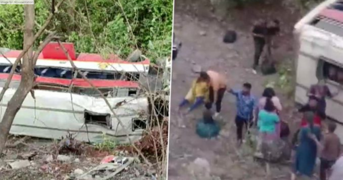 Maharashtra: 15 passengers injured as bus plunges into ditch in Palghar